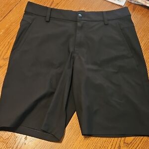 lululemon athletica Men's Black Flat-Front Performance Shorts